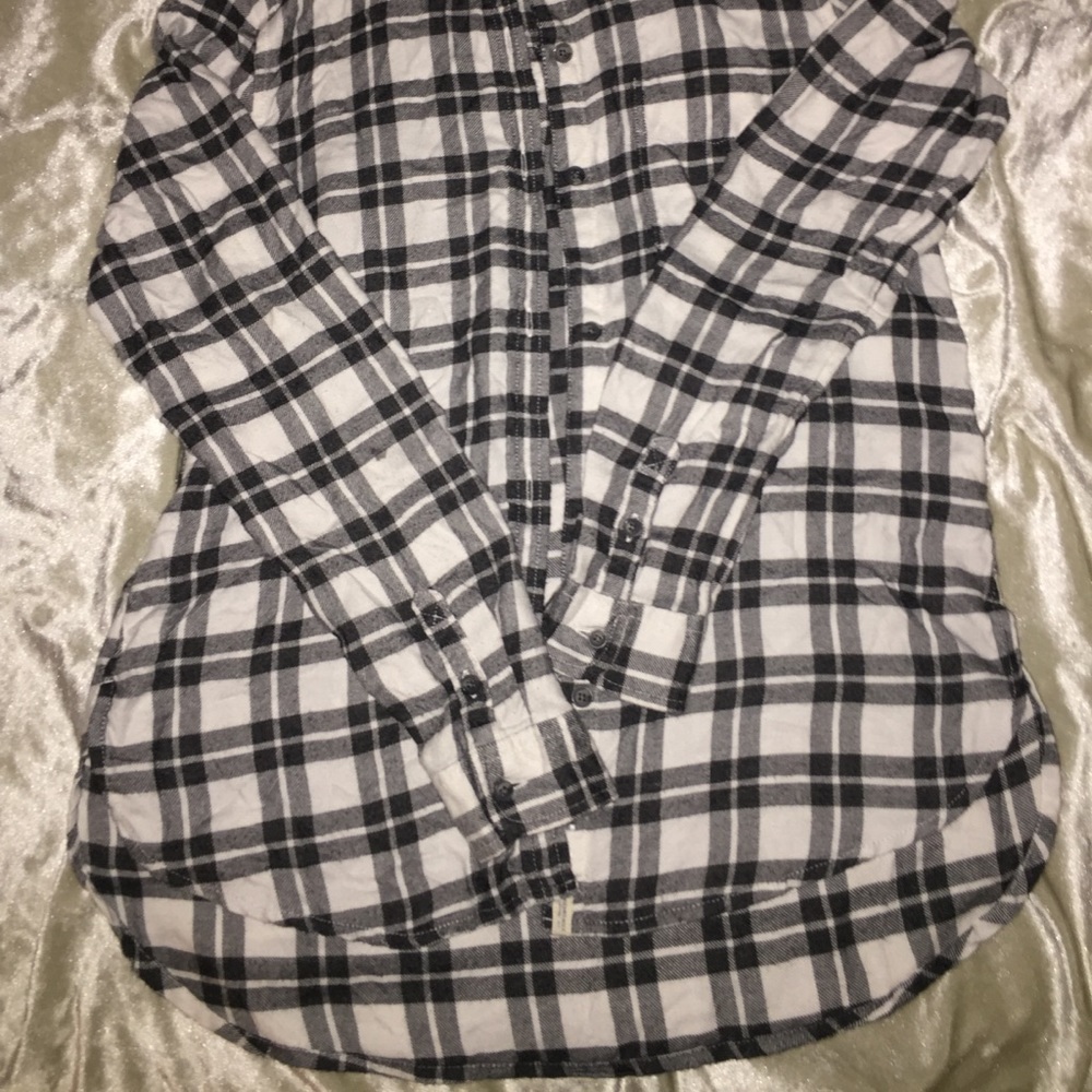 AE ahh mazingly soft flannel - Picture 2 of 4